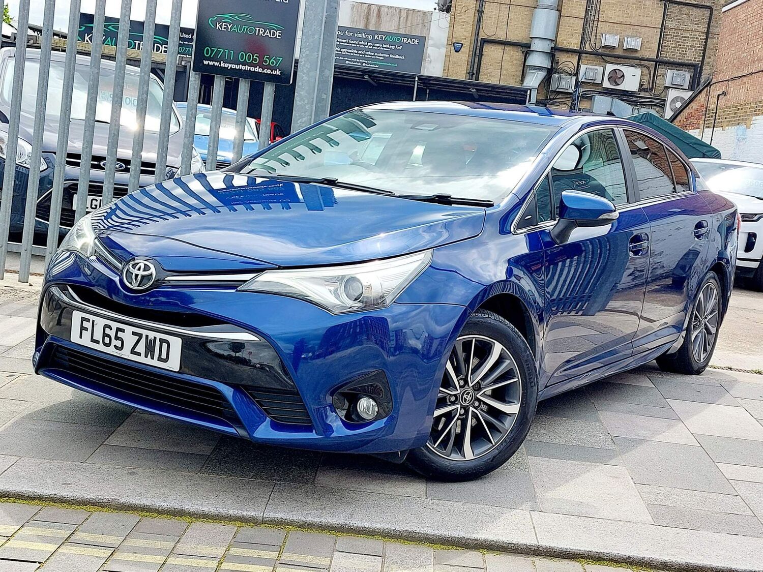 Used Toyota Avensis 2015 for sale - 76329774: Photo 5