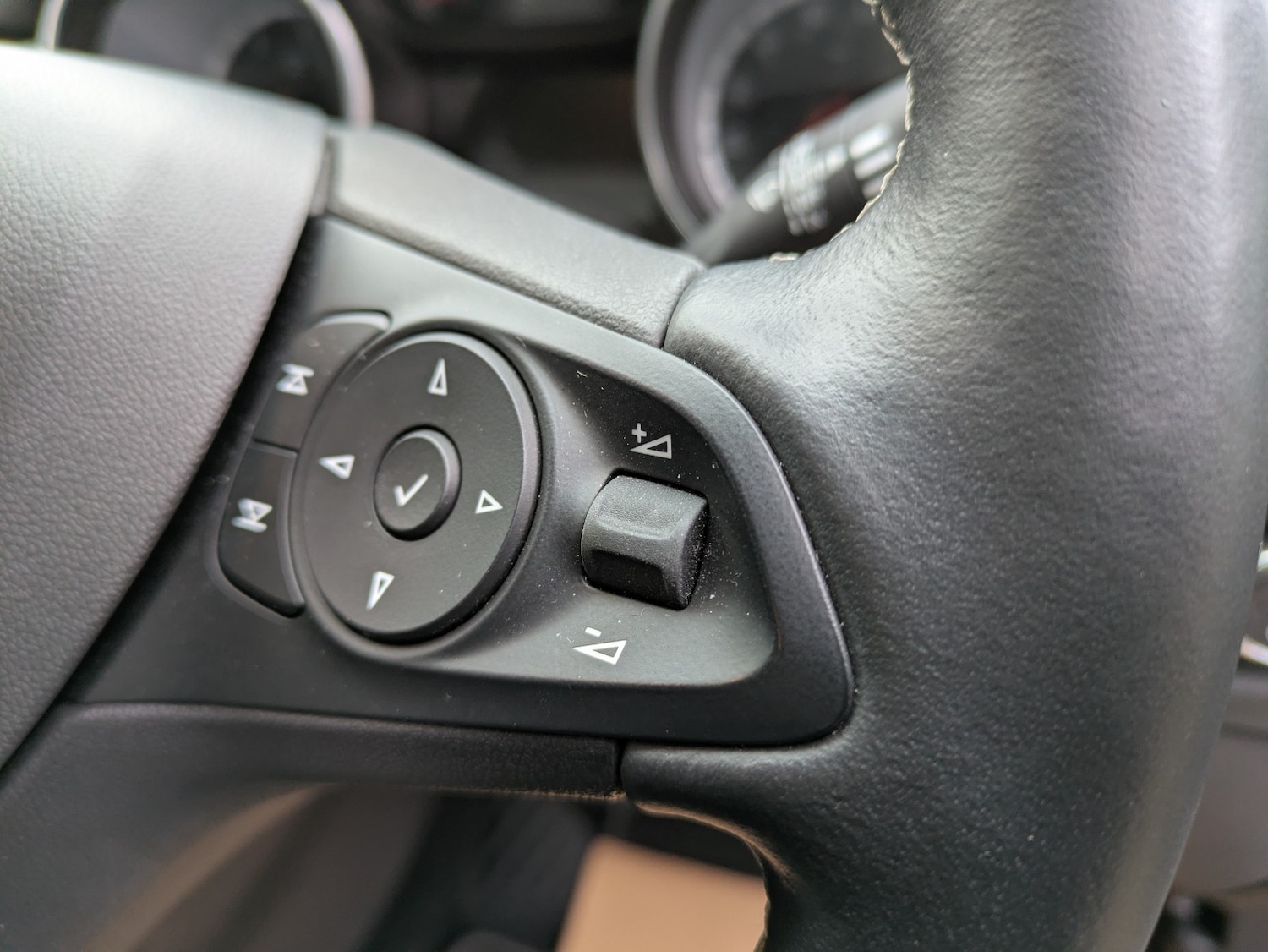 Used Vauxhall Astra 2018 for sale - 77409528: Photo 25