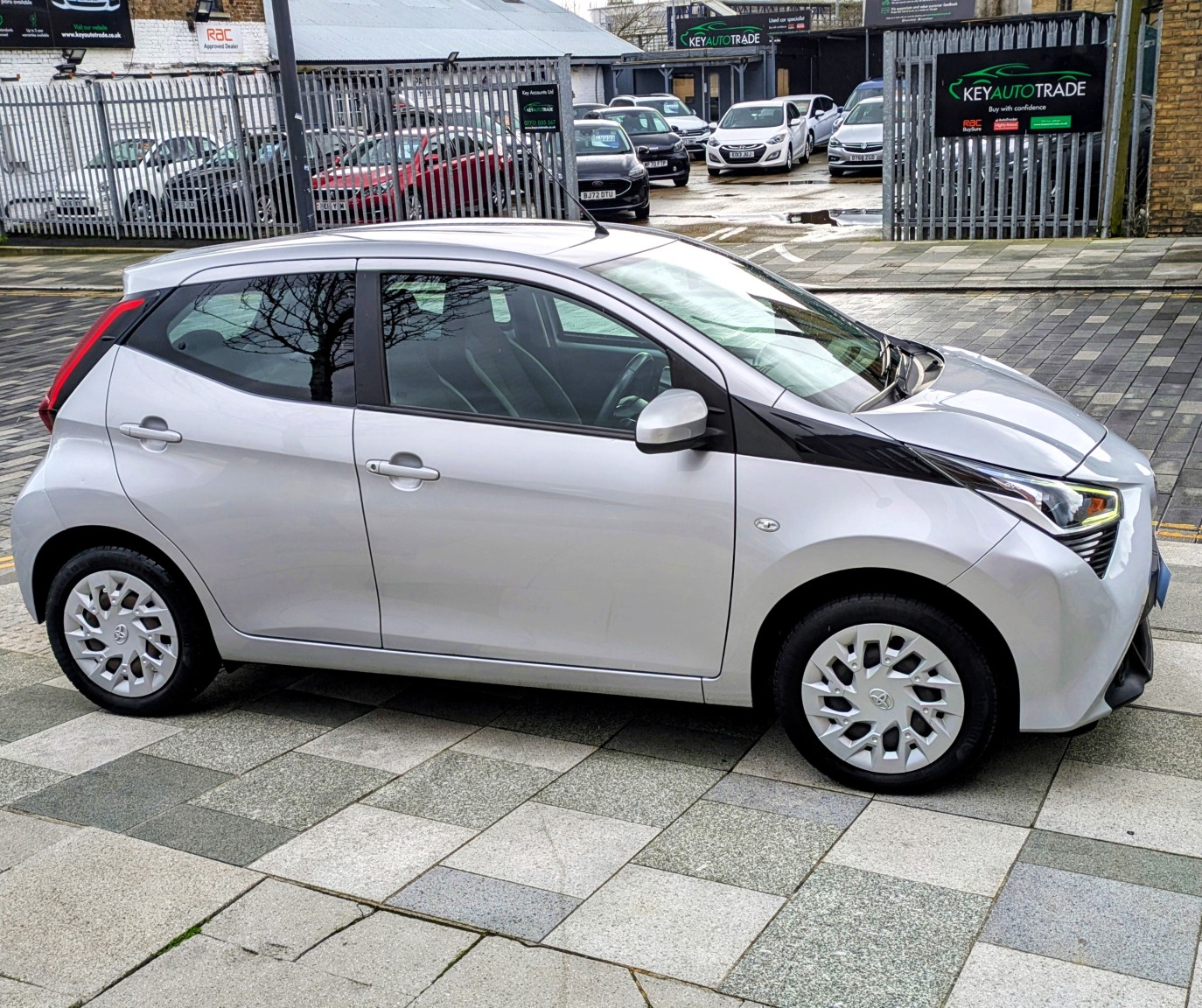 Used Toyota AYGO 2019 for sale - 78084449: Photo 6