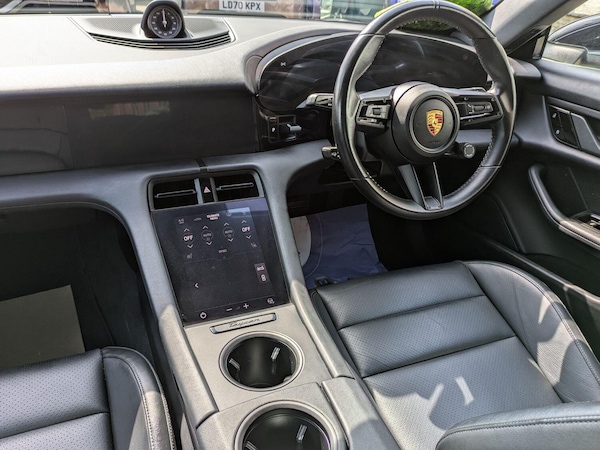 Used Porsche Taycan 2021 for sale - 74506463: Photo 10