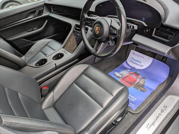 Used Porsche Taycan 2021 for sale - 74506463: Photo 11