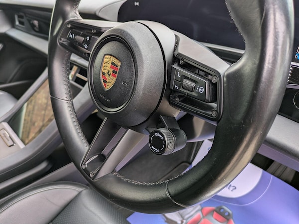 Used Porsche Taycan 2021 for sale - 74506463: Photo 22