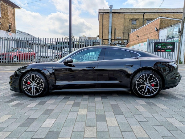 Used Porsche Taycan 2021 for sale - 74506463: Photo 6