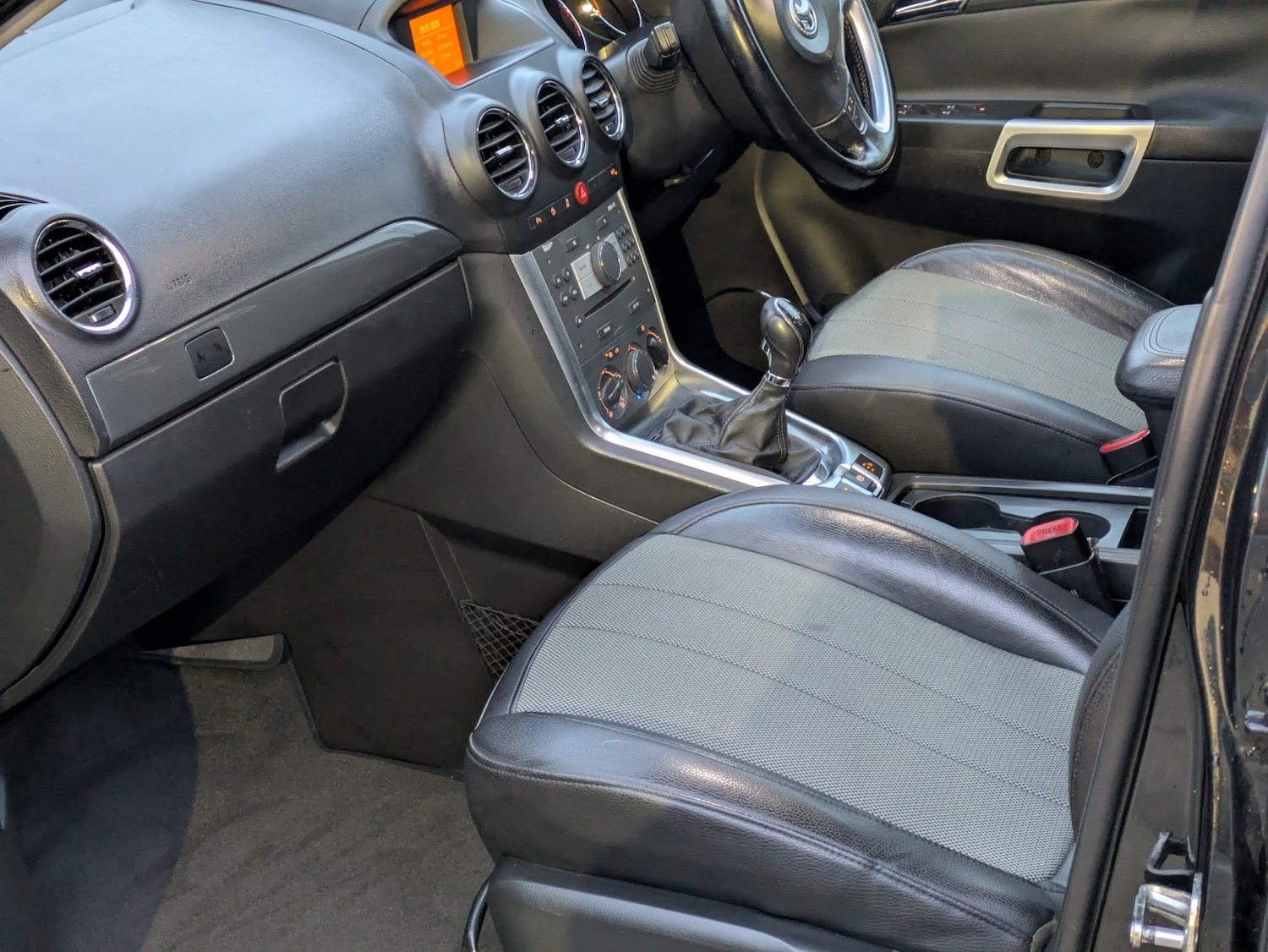 Used Vauxhall Antara 2012 for sale - 77548171: Photo 10