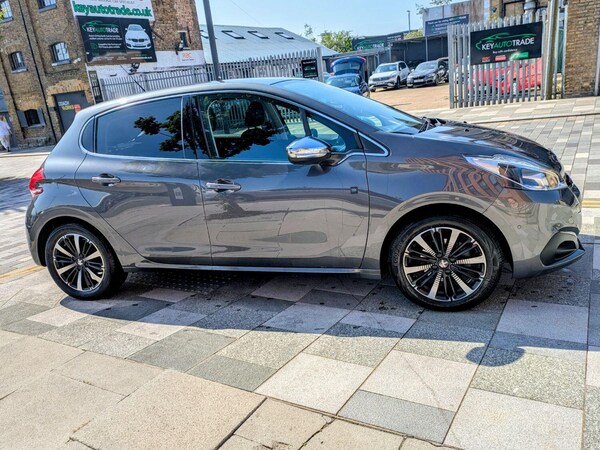 Used Peugeot 208 2019 for sale - 75598884: Photo 22