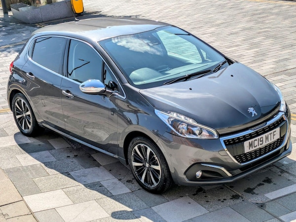 Used Peugeot 208 2019 for sale - 75598884: Photo 2