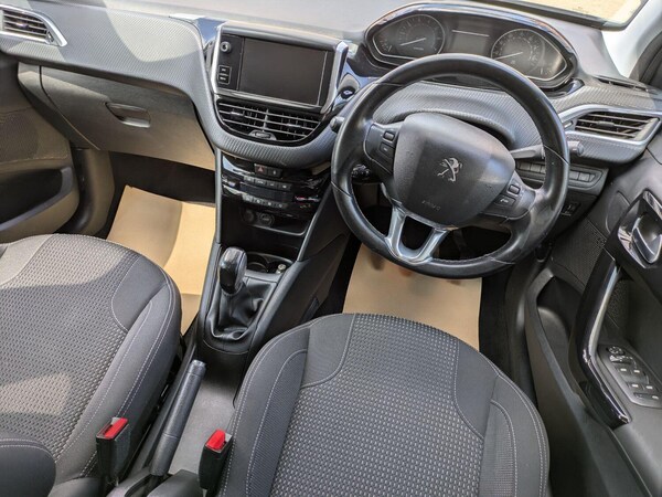 Used Peugeot 208 2019 for sale - 75598884: Photo 8
