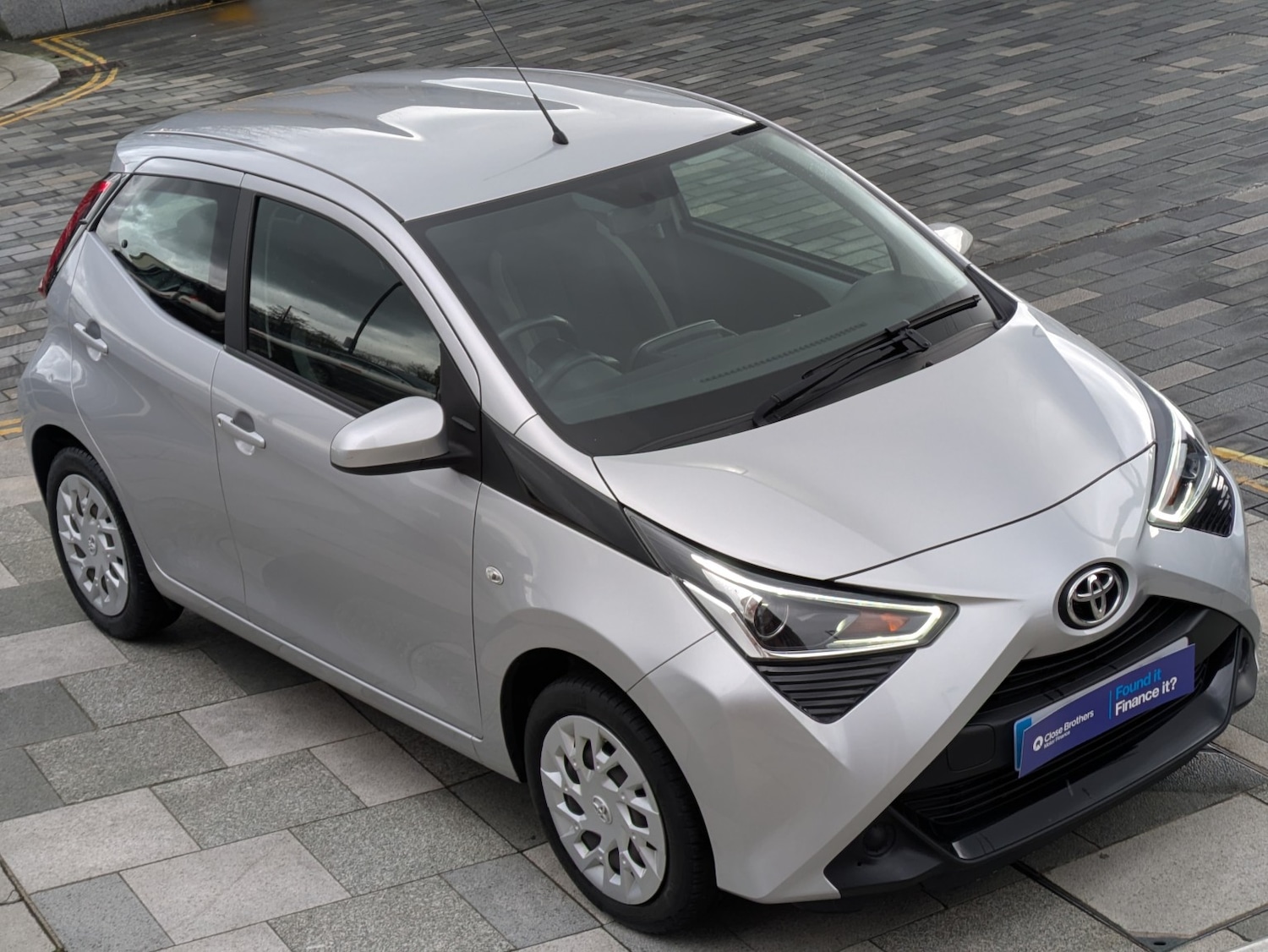 Used Toyota AYGO 2019 for sale - 77555041: Photo 2