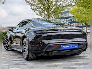 Used Porsche Taycan 2021 for sale - 78659740: Photo