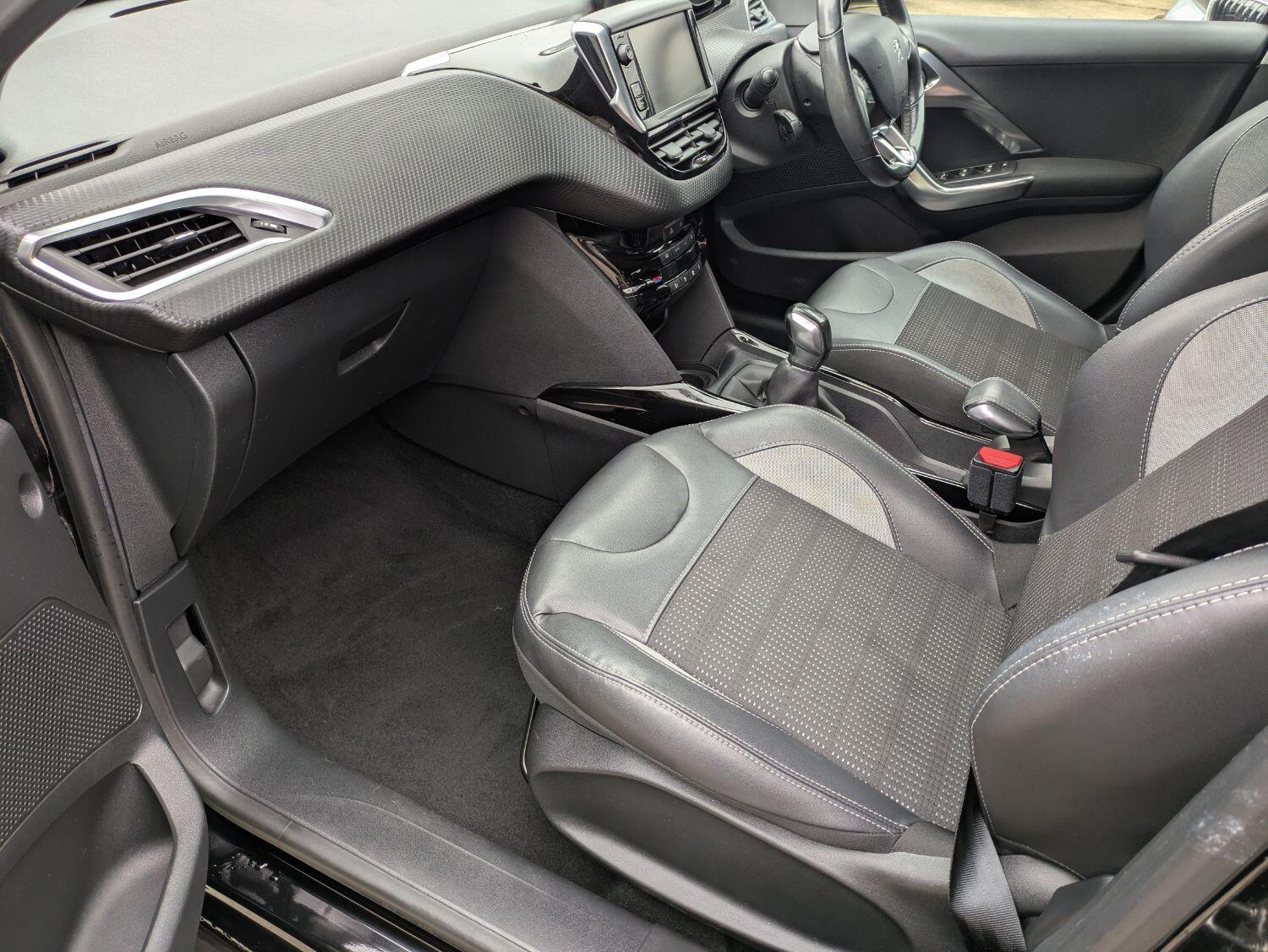 Used Peugeot 2008 2018 for sale - 76218808: Photo 11