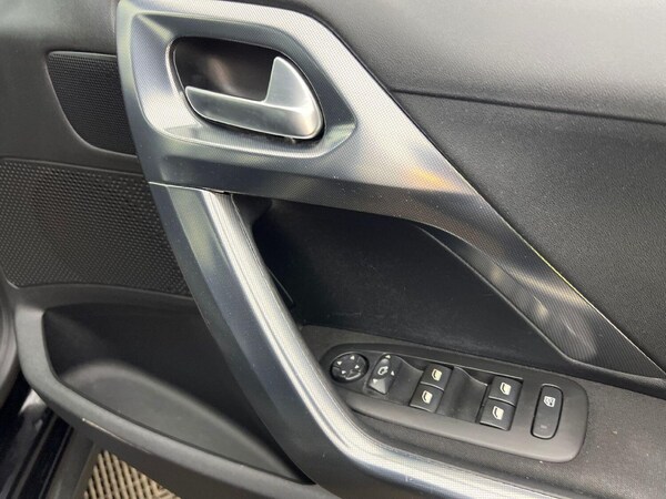 Used Peugeot 2008 2018 for sale - 76218808: Photo 14