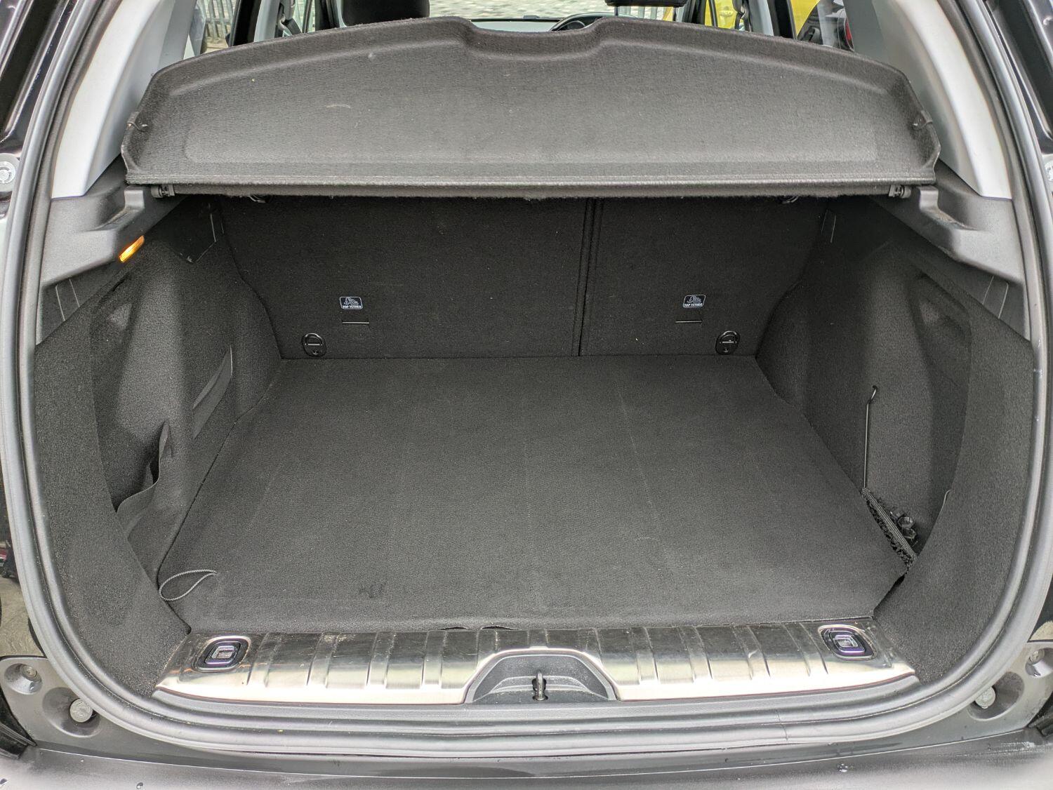 Used Peugeot 2008 2018 for sale - 76218808: Photo 16