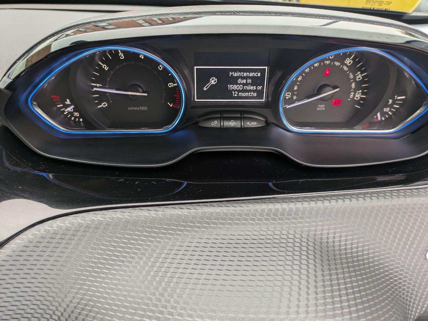 Used Peugeot 2008 2018 for sale - 76218808: Photo 17