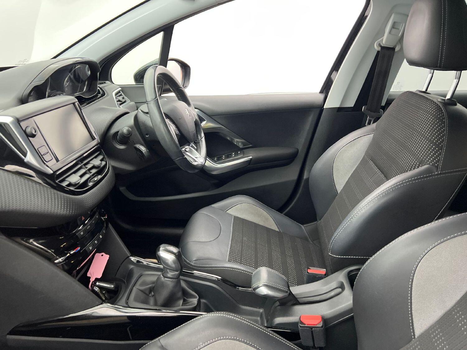 Used Peugeot 2008 2018 for sale - 76218808: Photo 9