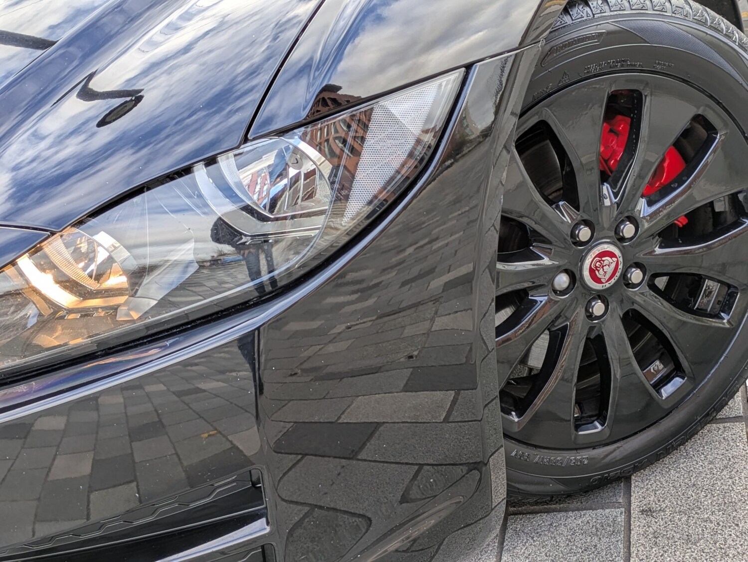 Used Jaguar XE 2017 for sale - 76387369: Photo 24