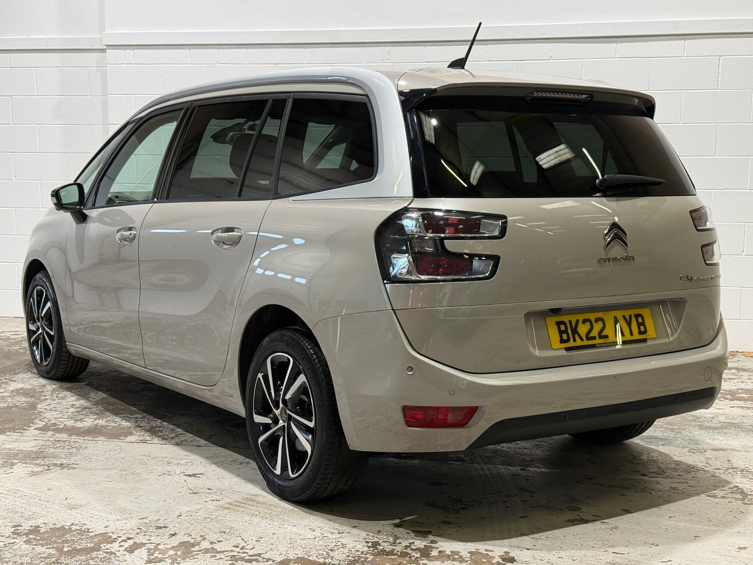 Used Citroen Grand C4 Picasso 2022 for sale - 77611811: Photo 2