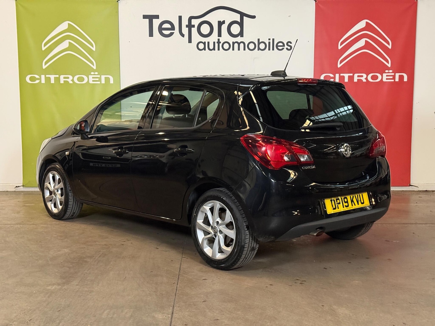 Used Vauxhall Corsa 2019 for sale - 76645355: Photo 2