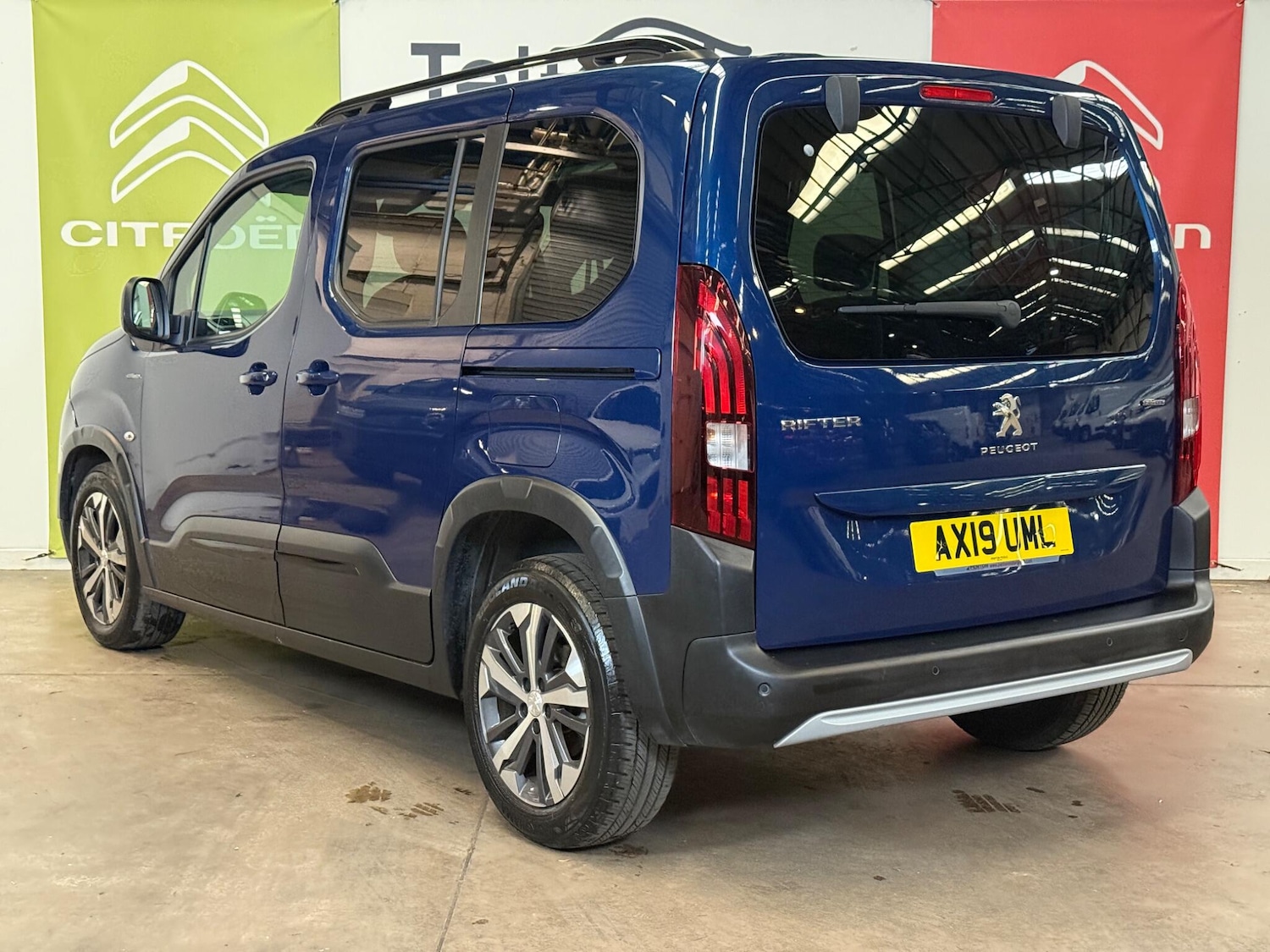 Used Peugeot Rifter 2019 for sale - 76549273: Photo 2