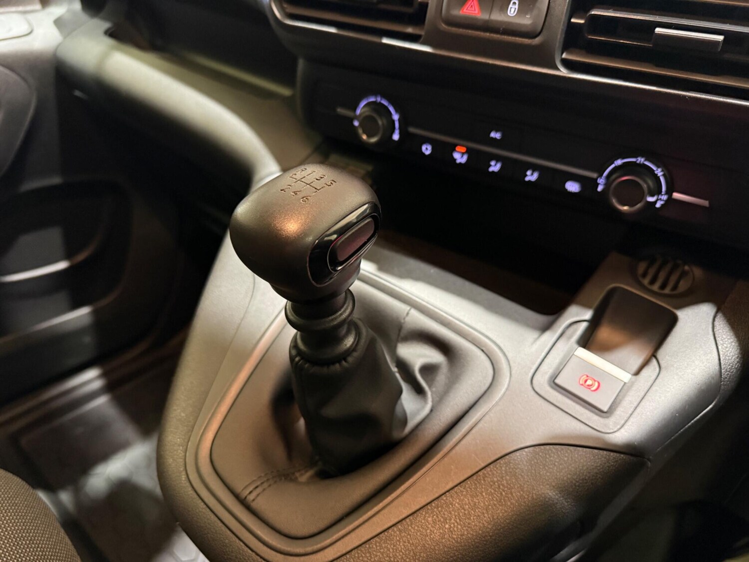 Used Peugeot Partner 2022 for sale - 77524387: Photo 21