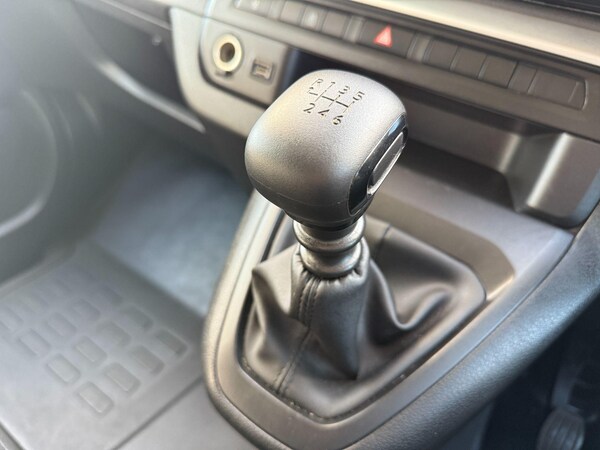 Used Peugeot Traveller 2019 for sale - 74095559: Photo 10