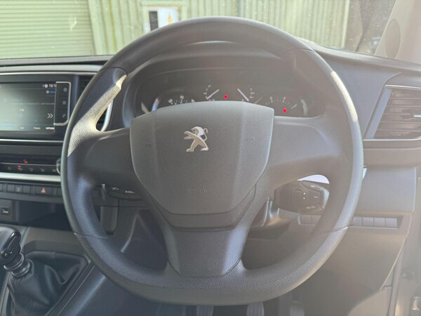 Used Peugeot Traveller 2019 for sale - 74095559: Photo 3