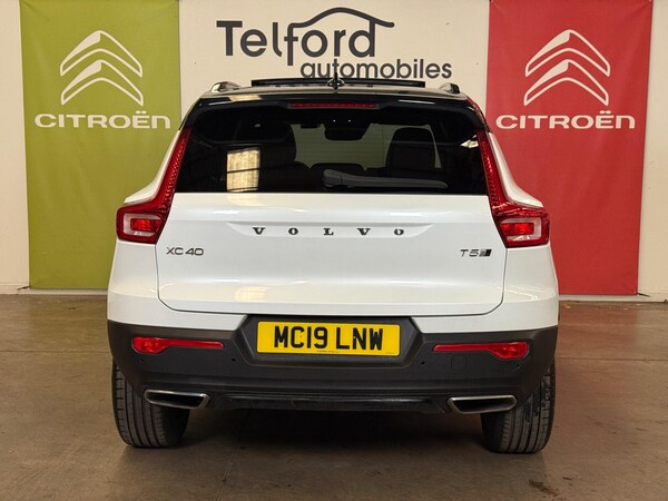 Used Volvo XC40 for sale - 76215669: Photo 17