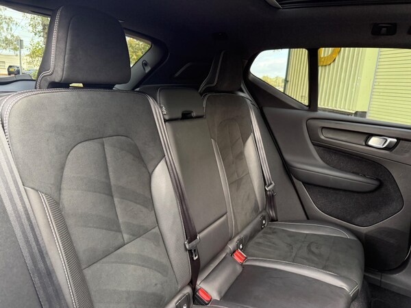 Used Volvo XC40 for sale - 76215669: Photo 22
