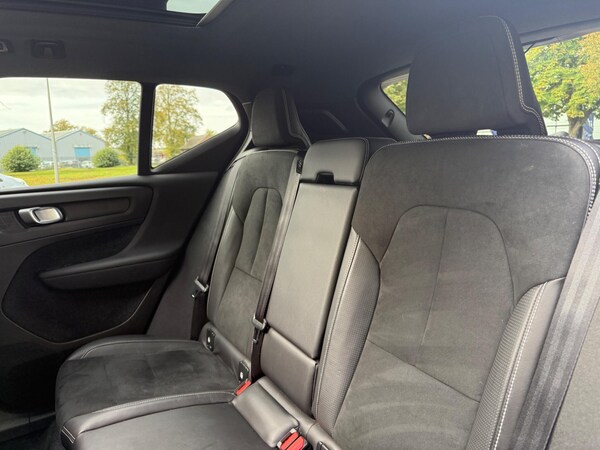 Used Volvo XC40 for sale - 76215669: Photo 25
