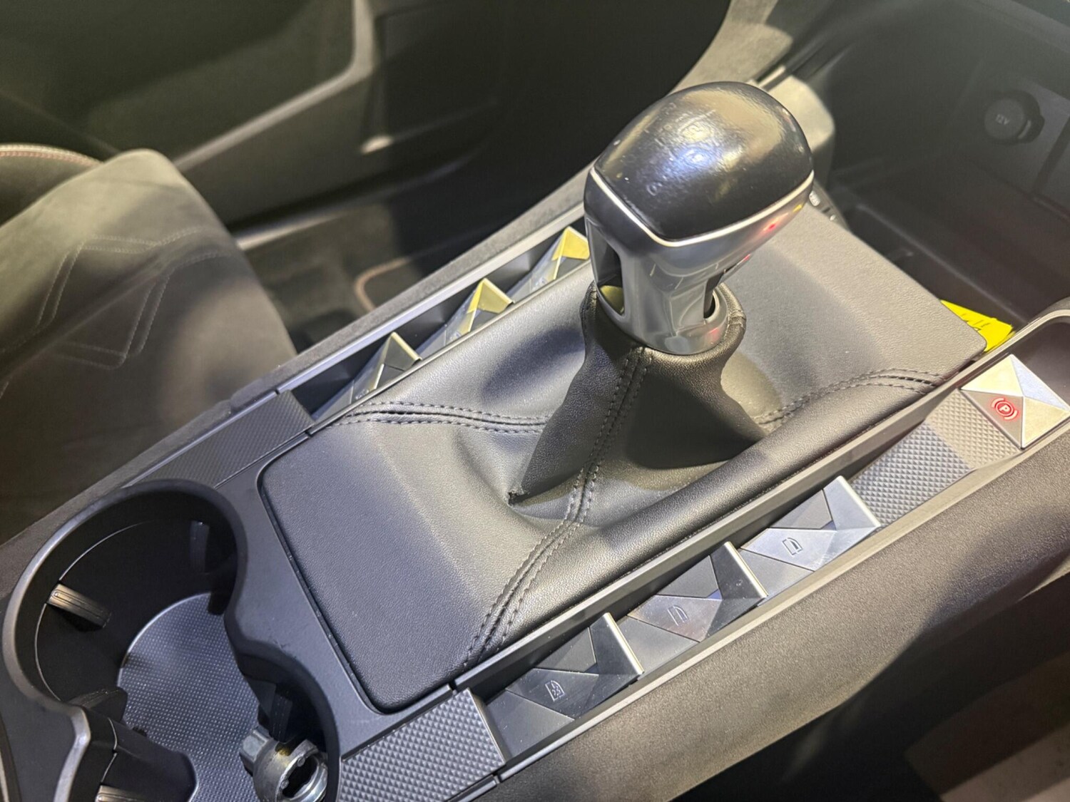 Used DS Automobiles DS 7 Crossback 2018 for sale - 77611603: Photo 24