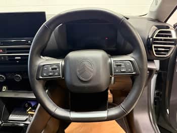 Used Citroen e-C4 2025 for sale - 79669668: Photo