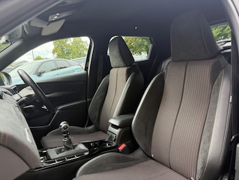 Used DS Automobiles DS 3 Crossback 2019 for sale - 75756012: Photo