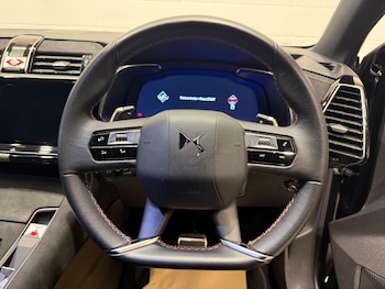 Used DS Automobiles DS 7 Crossback 2022 for sale - 78573464: Photo