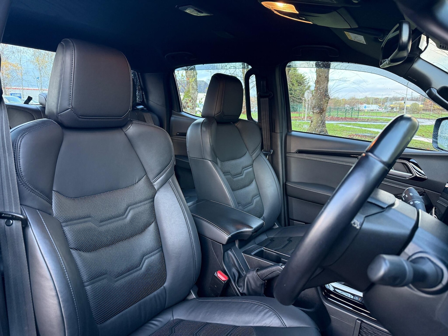 Used Isuzu D-Max 2023 for sale - 76597149: Photo 12