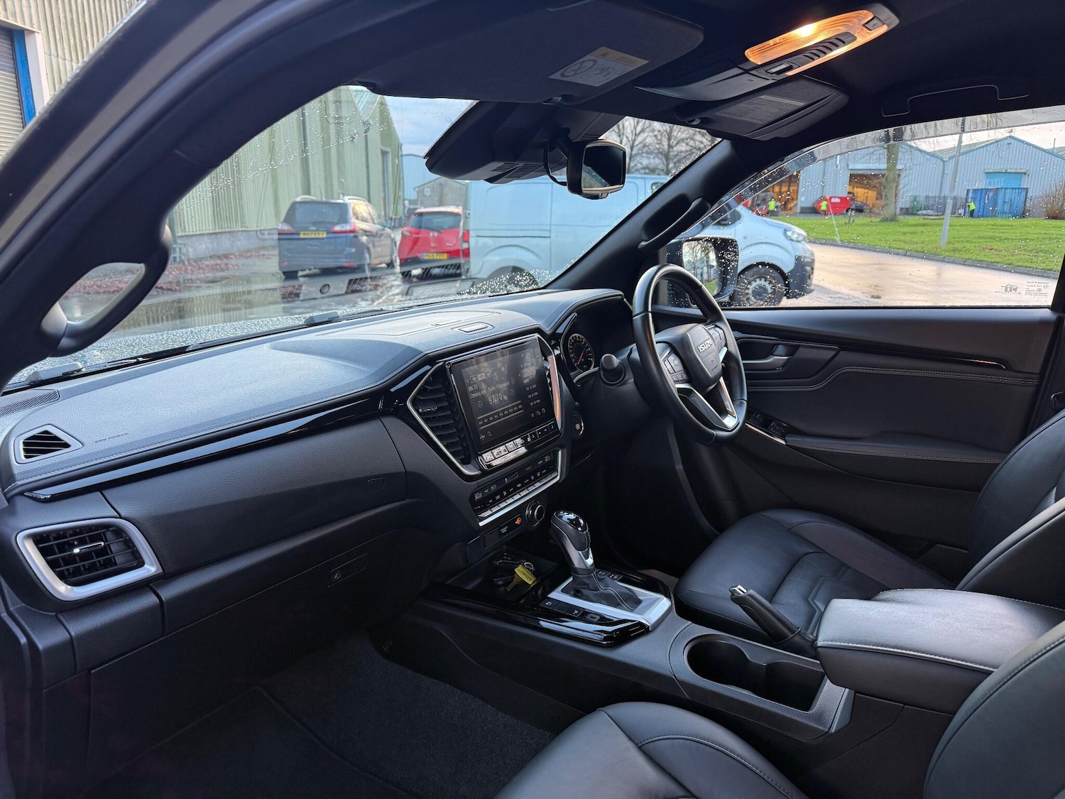 Used Isuzu D-Max 2023 for sale - 76597149: Photo 13