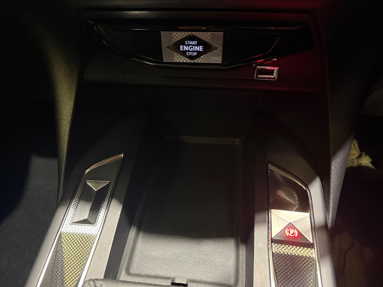 Used DS Automobiles DS 3 2020 for sale - 77852907: Photo 25