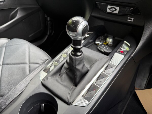 Used DS Automobiles DS 3 Crossback 2020 for sale - 74477108: Photo 8
