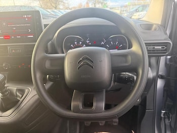 Used Citroen Berlingo 2023 for sale - 76743152: Photo