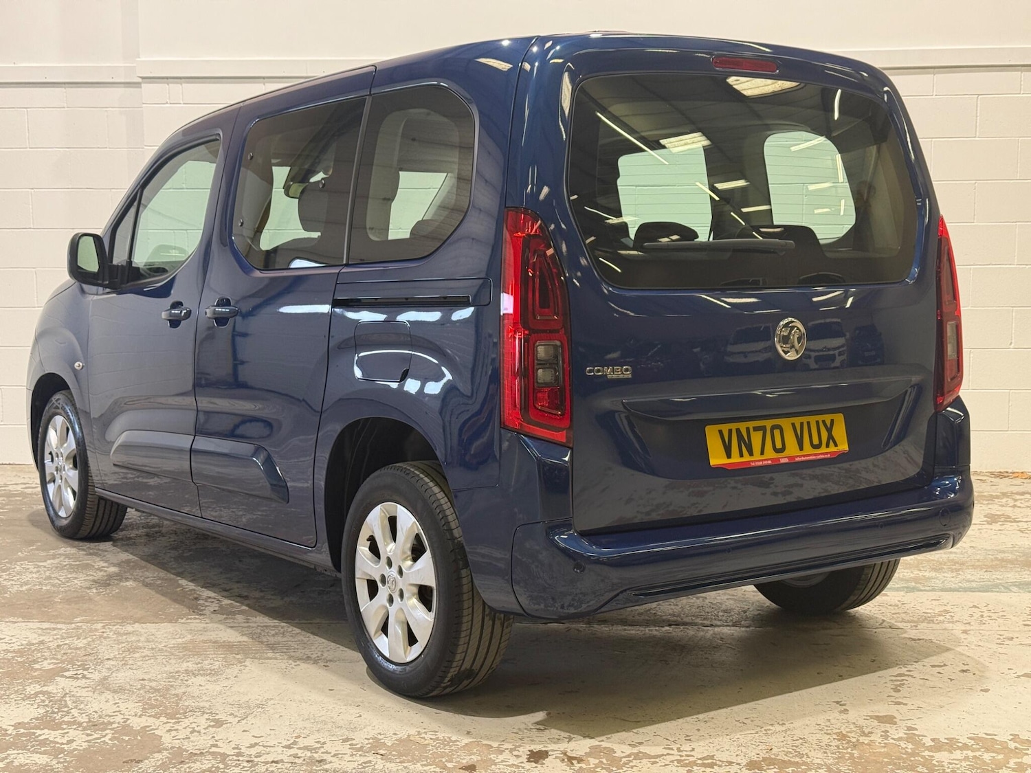 Used Vauxhall Combo Life 2020 for sale - 77440870: Photo 2