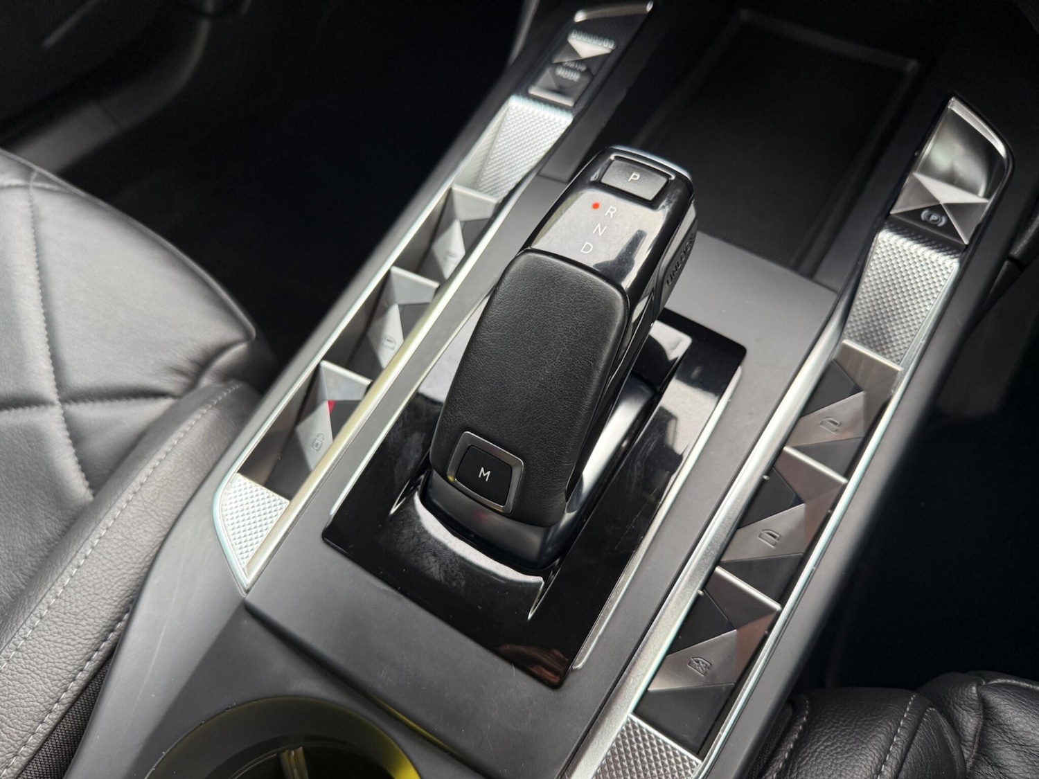 Used DS Automobiles DS 3 Crossback 2019 for sale - 76259943: Photo 21