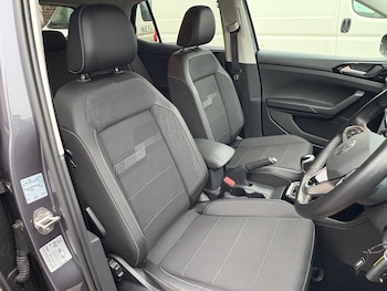 Used Volkswagen T-Cross 2024 for sale - 76965220: Photo