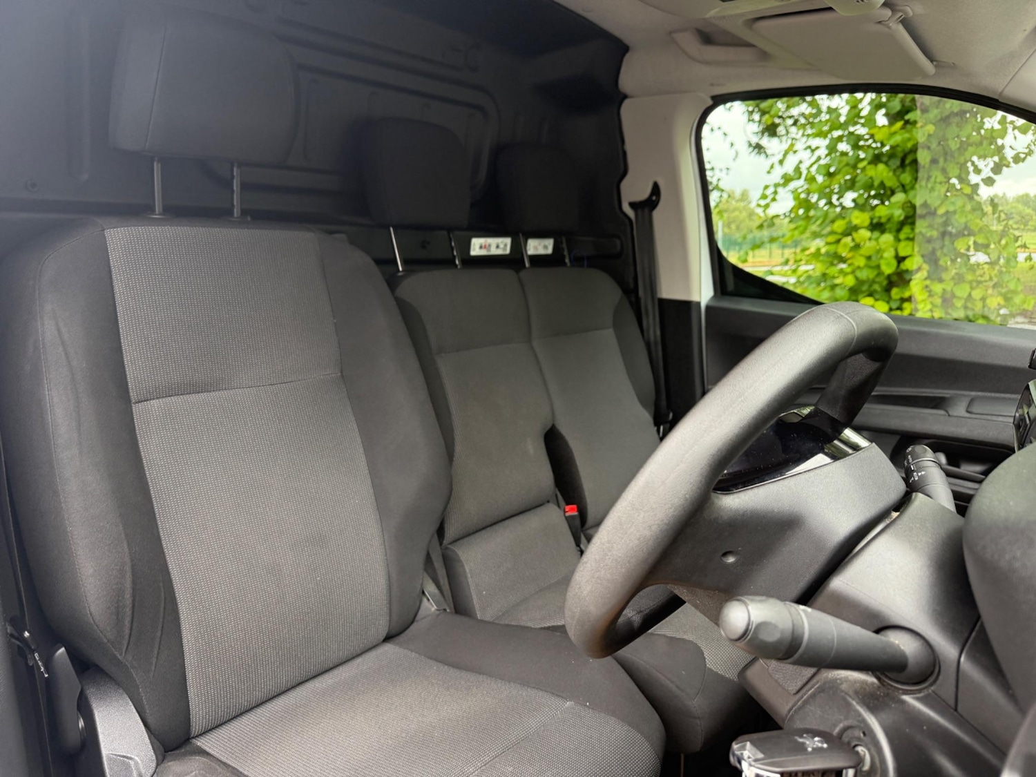 Used Peugeot Partner 2022 for sale - 76085257: Photo 11