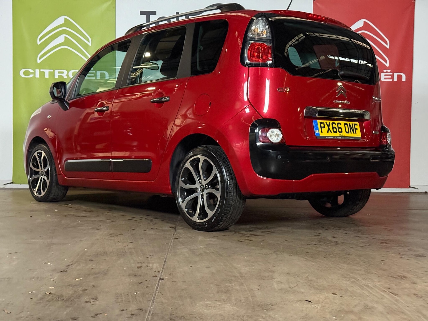 Used Citroen C3 Picasso 2017 for sale - 76433164: Photo 14