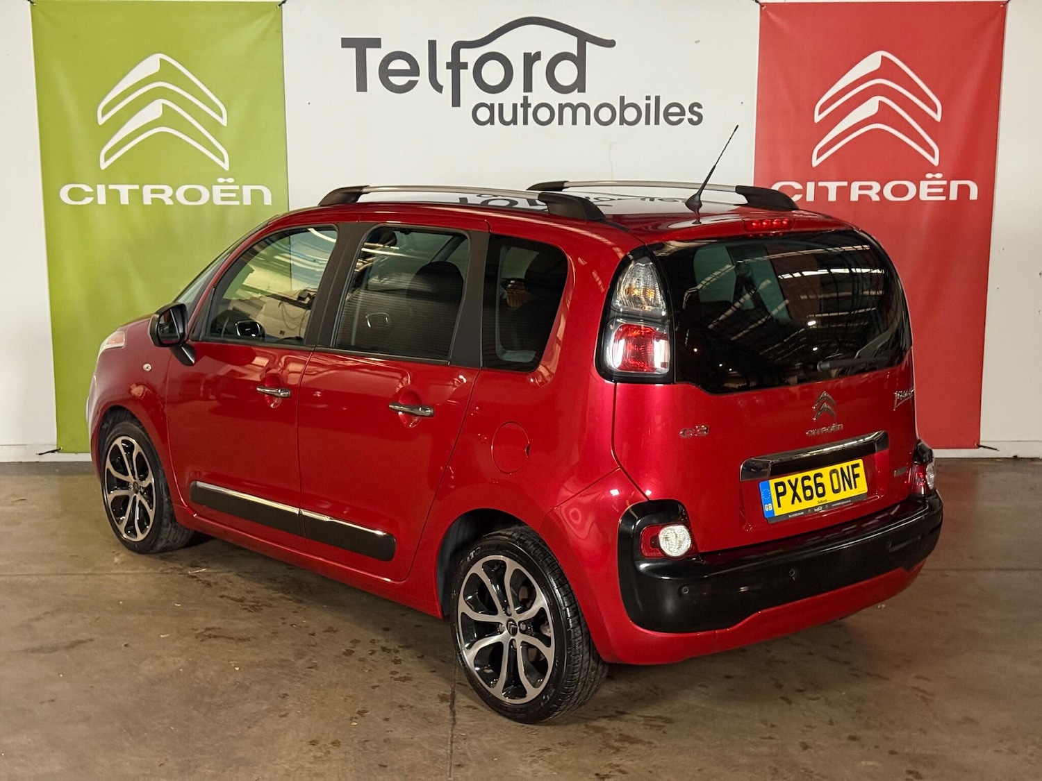 Used Citroen C3 Picasso 2017 for sale - 76433164: Photo 15