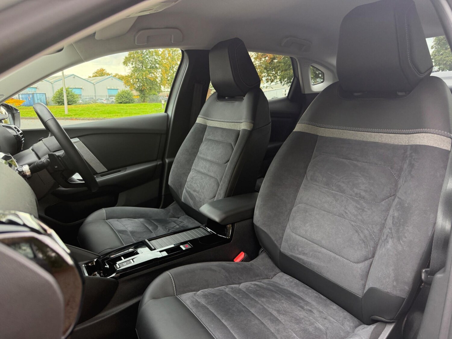 Used Citroen C4 2024 for sale - 75990143: Photo 4