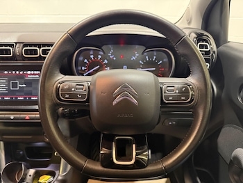Used Citroen C3 Aircross 2018 for sale - 77016015: Photo