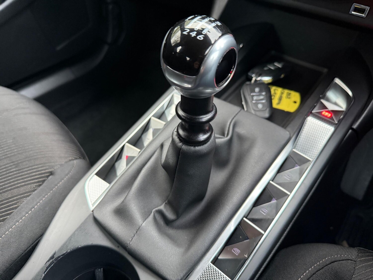 Used DS Automobiles DS 3 Crossback 2020 for sale - 76473512: Photo 22