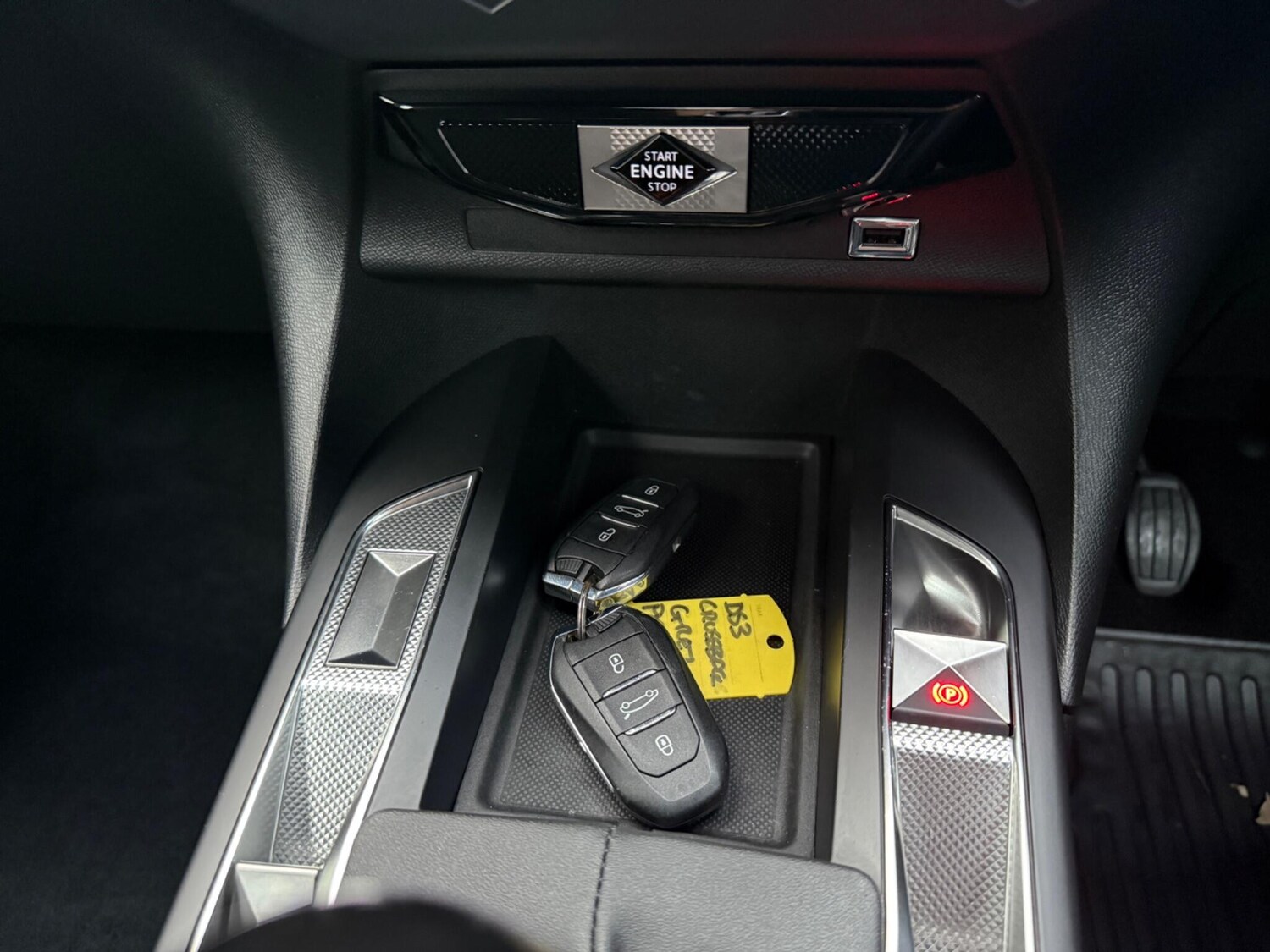 Used DS Automobiles DS 3 Crossback 2020 for sale - 76473512: Photo 23