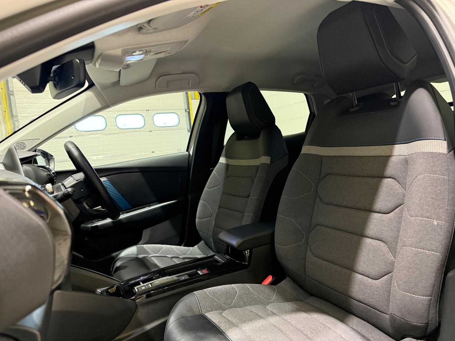 Used Citroen e-C4 2022 for sale - 77120772: Photo 4