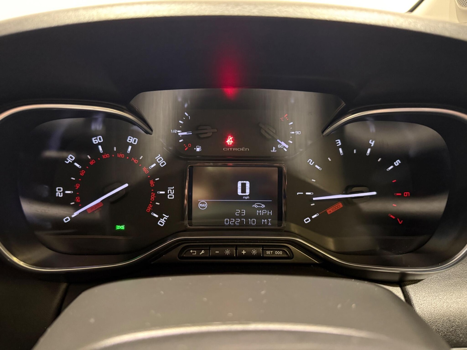 Used Citroen C3 Aircross for sale - 77683596: Photo 23