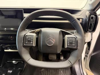 Used Citroen e-C3 2024 for sale - 79669449: Photo